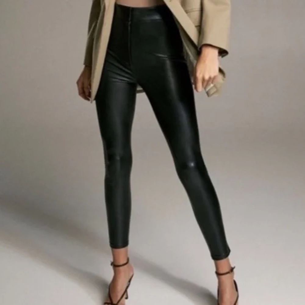 Aritzia Wilfred Free Faux Leather Pants